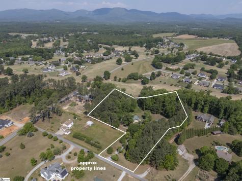 183-185 Rubin Thorne Road Campobello SC 29322