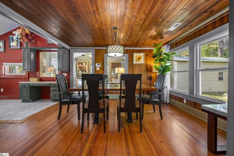 183-185 Rubin Thorne Road Campobello SC 29322