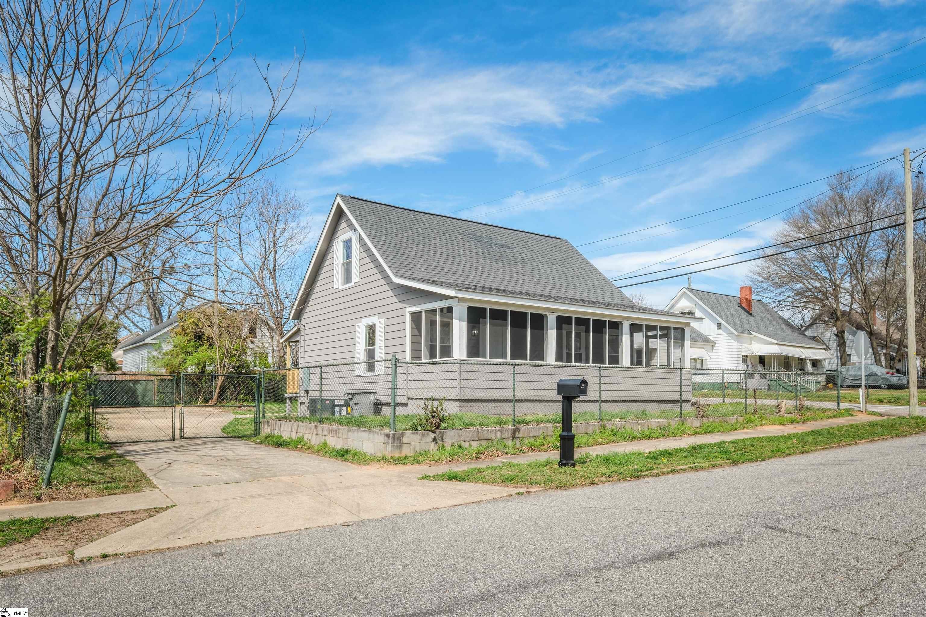 59 Smythe Avenue Greenville SC 29605