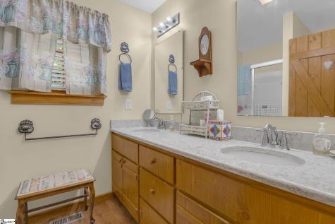 539 Upper Springs Road Pickens SC 29671