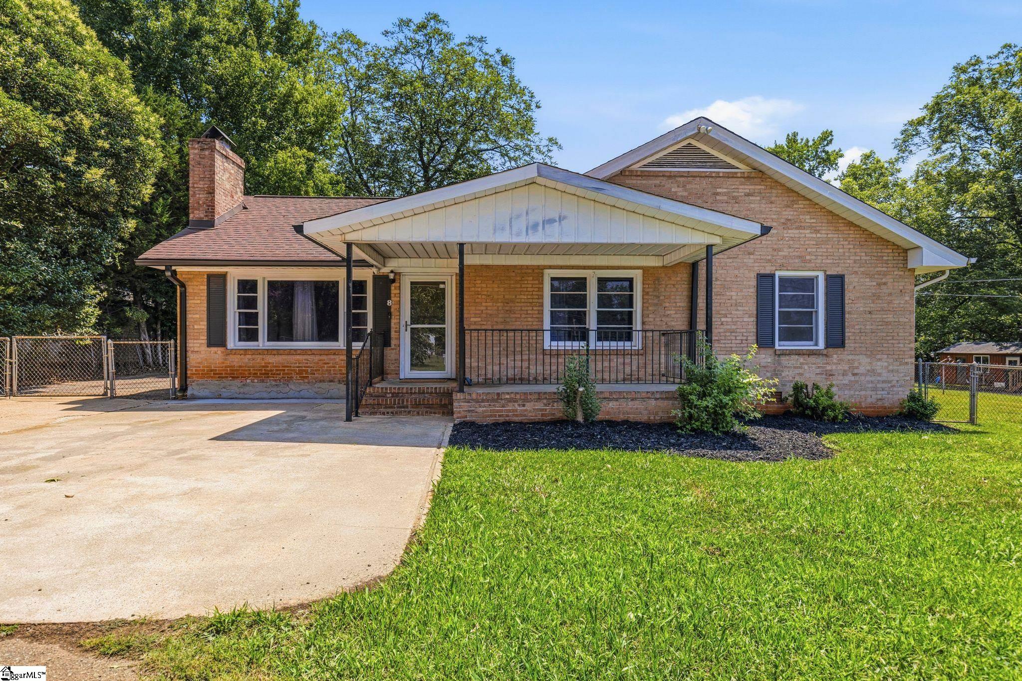 8 Bainbridge Drive Greenville SC 29611