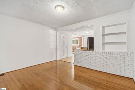 8 Bainbridge Drive Greenville SC 29611