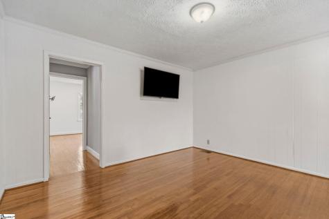 8 Bainbridge Drive Greenville SC 29611