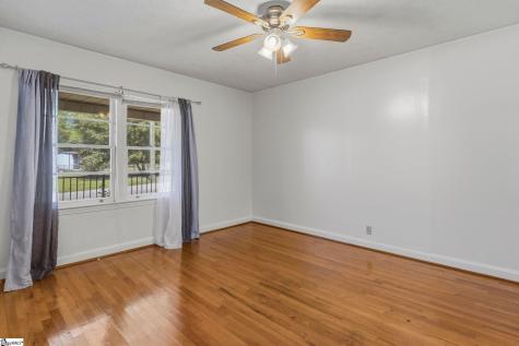 8 Bainbridge Drive Greenville SC 29611