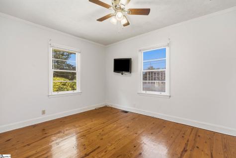 8 Bainbridge Drive Greenville SC 29611
