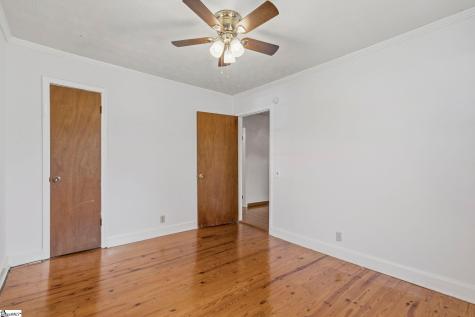 8 Bainbridge Drive Greenville SC 29611