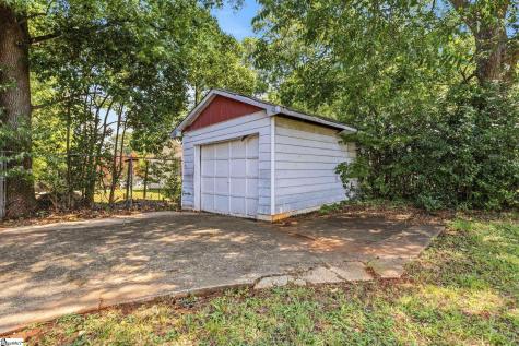 8 Bainbridge Drive Greenville SC 29611