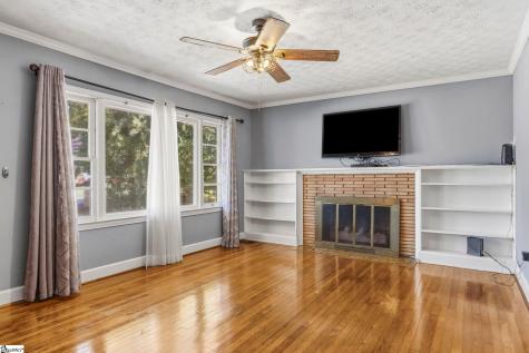 8 Bainbridge Drive Greenville SC 29611
