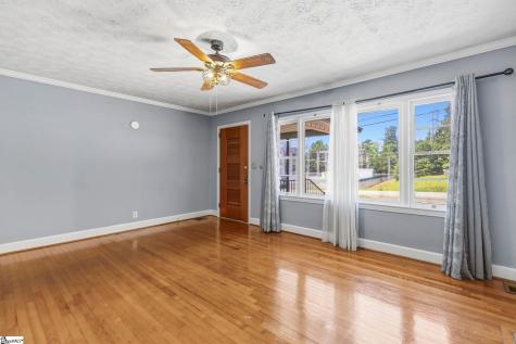 8 Bainbridge Drive Greenville SC 29611