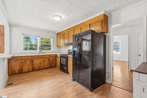 8 Bainbridge Drive Greenville SC 29611