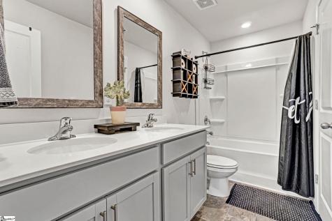 4334 Remington Avenue Boiling Springs SC 29316