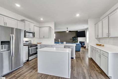 4334 Remington Avenue Boiling Springs SC 29316