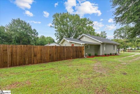 16 Bradley Street Greenville SC 29611