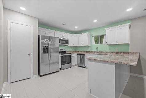 16 Bradley Street Greenville SC 29611