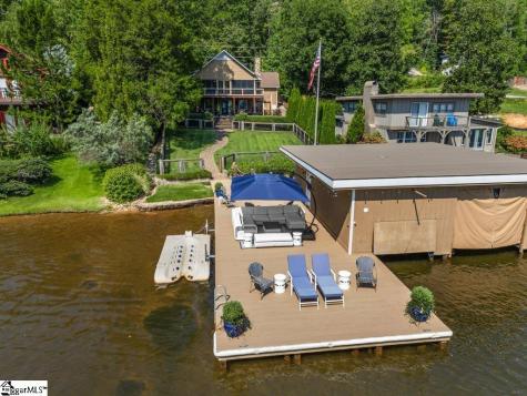1522 W Lakeshore Drive Landrum SC 29356