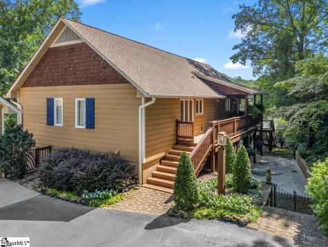 1522 W Lakeshore Drive Landrum SC 29356