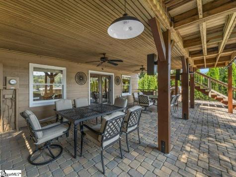 1522 W Lakeshore Drive Landrum SC 29356