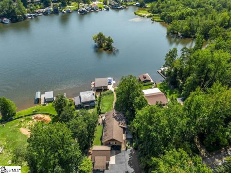 1522 W Lakeshore Drive Landrum SC 29356