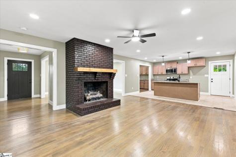 128 Galaxie Place Spartanburg SC 29307