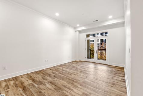 98 E Mcbee Avenue Greenville SC 29601
