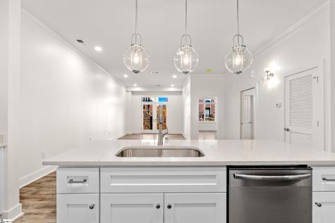 98 E Mcbee Avenue Greenville SC 29601