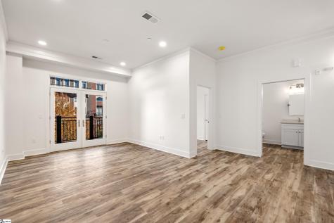 98 E Mcbee Avenue Greenville SC 29601
