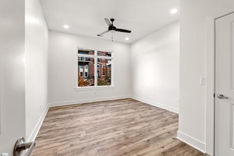 98 E Mcbee Avenue Greenville SC 29601