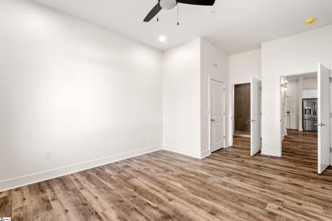 98 E Mcbee Avenue Greenville SC 29601