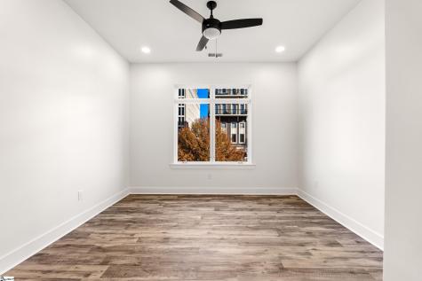 98 E Mcbee Avenue Greenville SC 29601