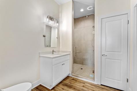 98 E Mcbee Avenue Greenville SC 29601