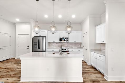 98 E Mcbee Avenue Greenville SC 29601