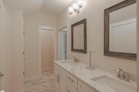 15004 Beacon Ridge Drive Seneca SC 29678