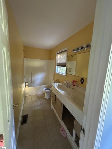 767 Lynnhaven Drive Seneca SC 29678