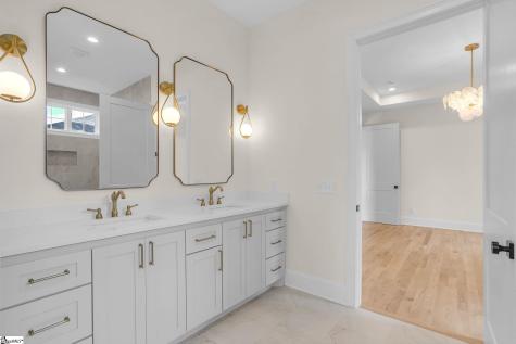 34B Doe Street Greenville SC 29611