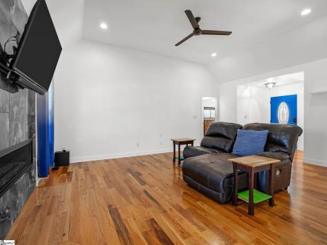 335 War Emblem Drive Boiling Springs SC 29316