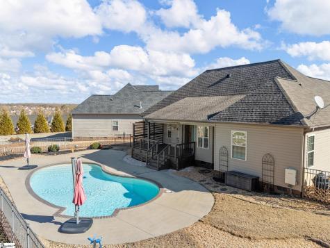 335 War Emblem Drive Boiling Springs SC 29316