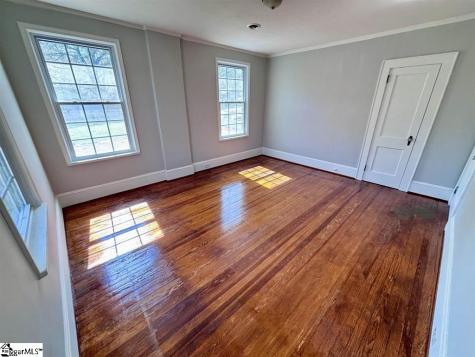 400 E Buford Street Gaffney SC 29340