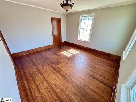 400 E Buford Street Gaffney SC 29340