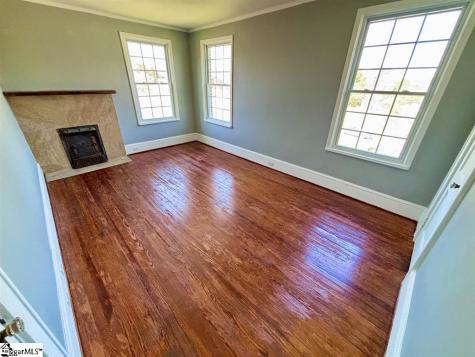 400 E Buford Street Gaffney SC 29340