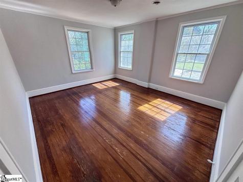 400 E Buford Street Gaffney SC 29340