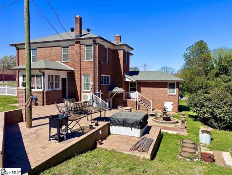 400 E Buford Street Gaffney SC 29340