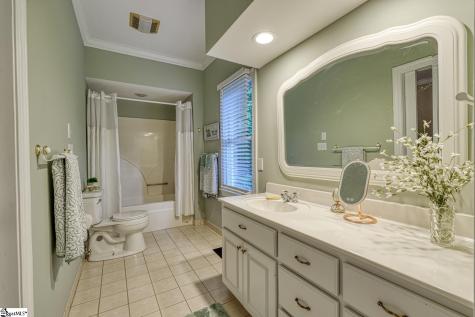 335 Hillcove Point Wellford SC 29385
