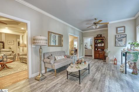335 Hillcove Point Wellford SC 29385