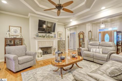 335 Hillcove Point Wellford SC 29385