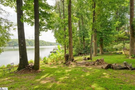 335 Hillcove Point Wellford SC 29385