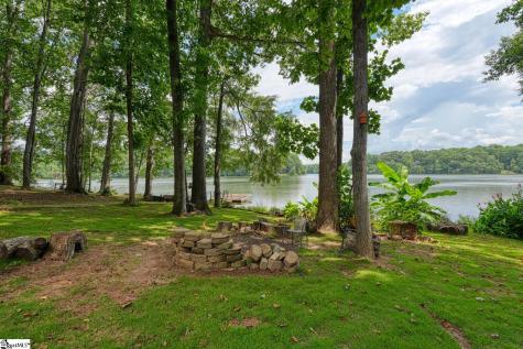 335 Hillcove Point Wellford SC 29385