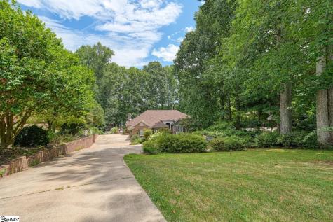 335 Hillcove Point Wellford SC 29385