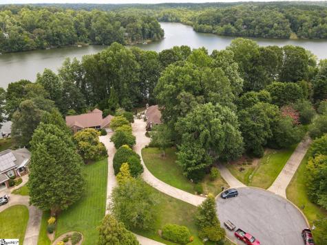 335 Hillcove Point Wellford SC 29385