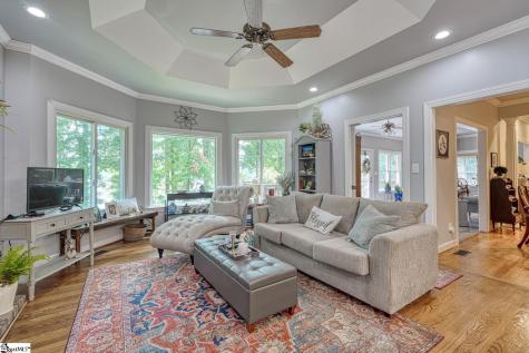 335 Hillcove Point Wellford SC 29385