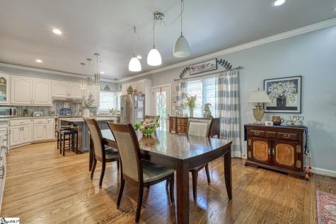 335 Hillcove Point Wellford SC 29385